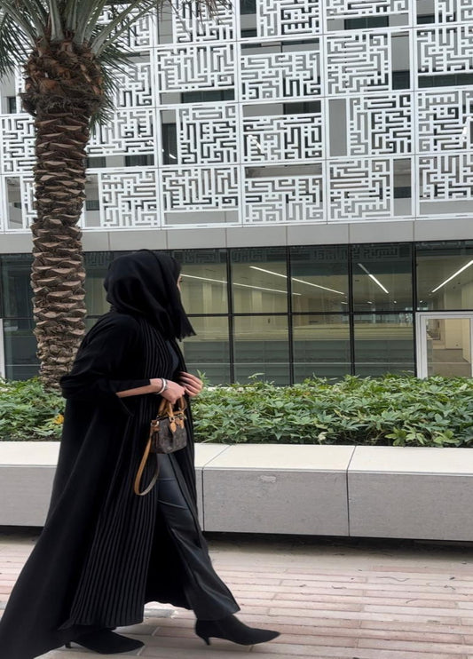 البلاسية عبايه