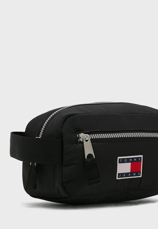 جنطقة تومي هليفيقر