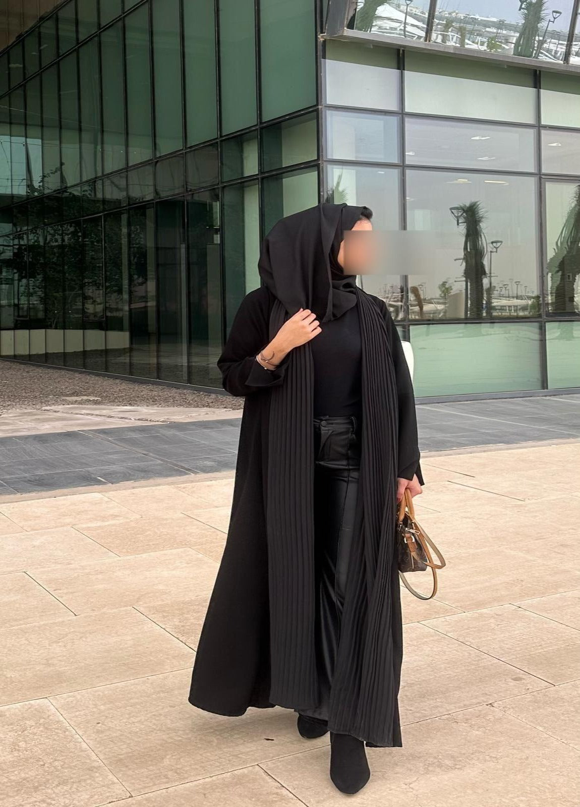 البلاسية عبايه