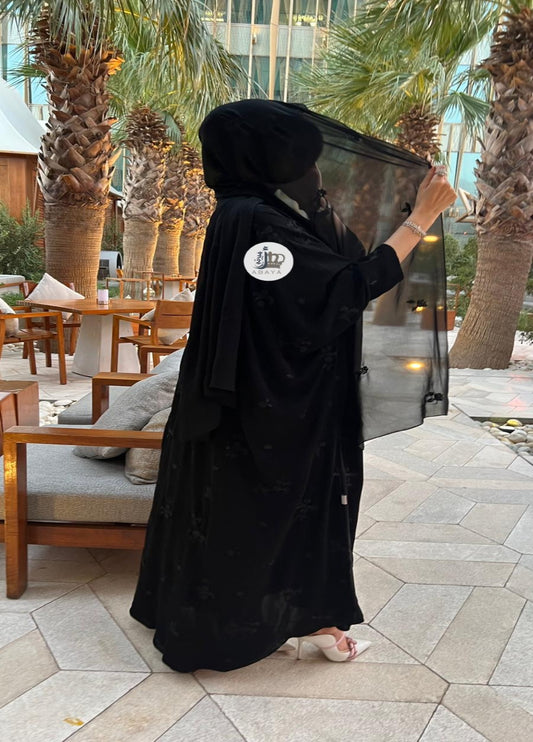 ملفع تطريز ورد اسود