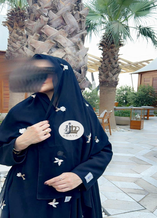 ملفع تطريز ورد