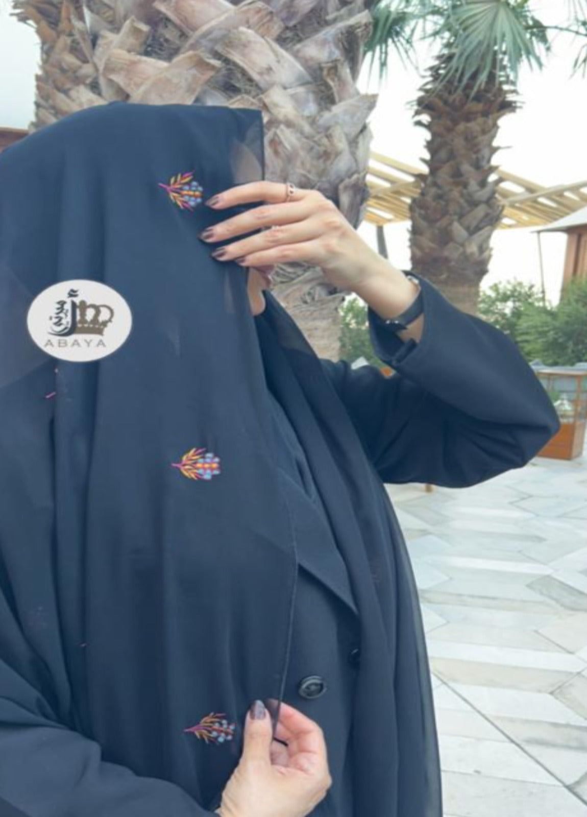 ملفع تطريز عناقيد