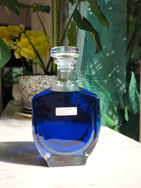 دهن عود ازرق