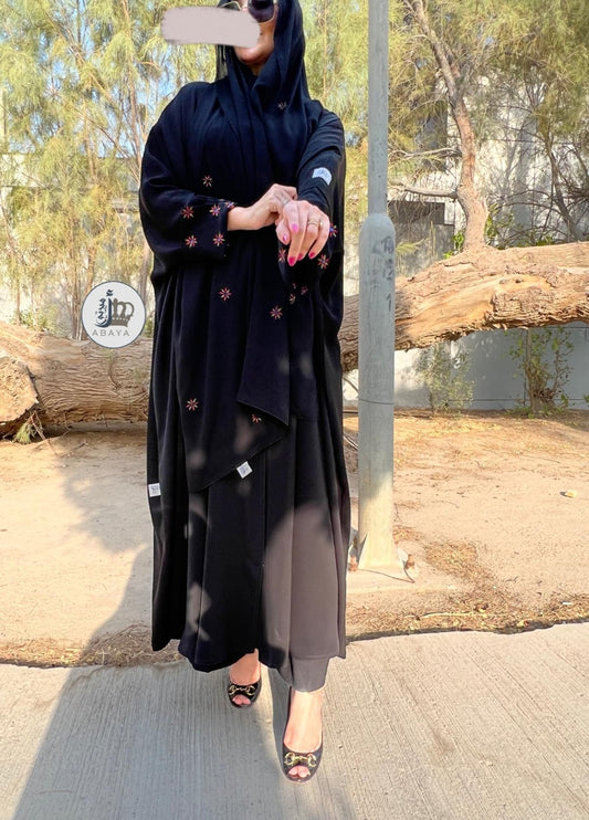 عباة أميرتي  النجمه
