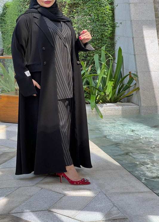 عباة أميرتي بلايز مقلم