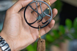 دائرة لون اسود