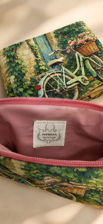 Bicycle makeup pouch - 3