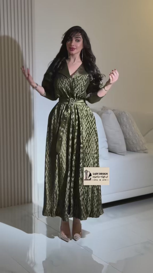 فستان بحزام خارجي