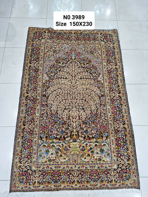 عالم السجاد الإيراني