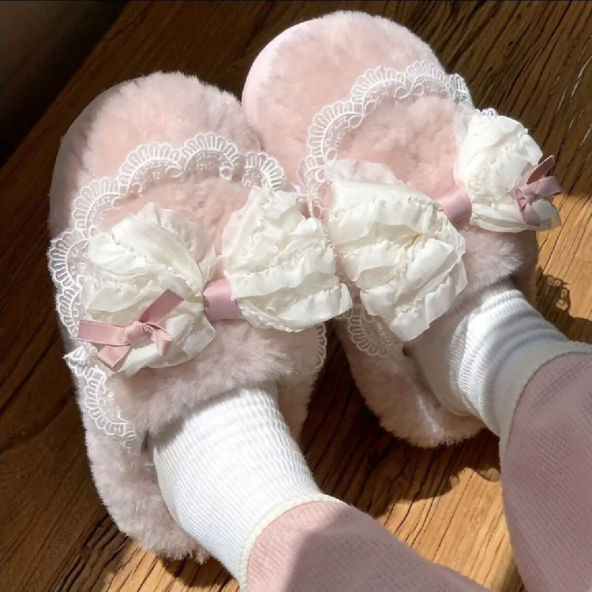 VEMO | pink bow sweater