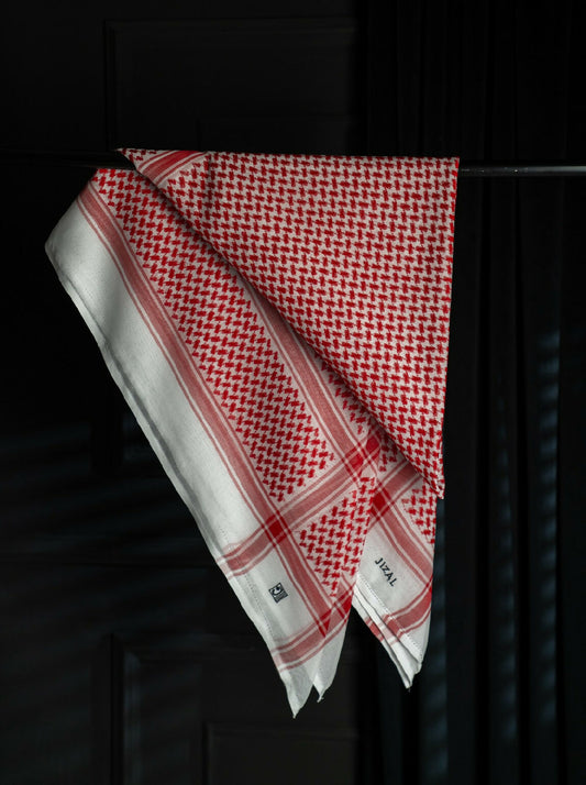 شماغ أحمر ملكي