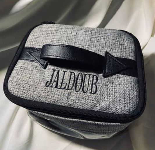 MAKEUPBAG