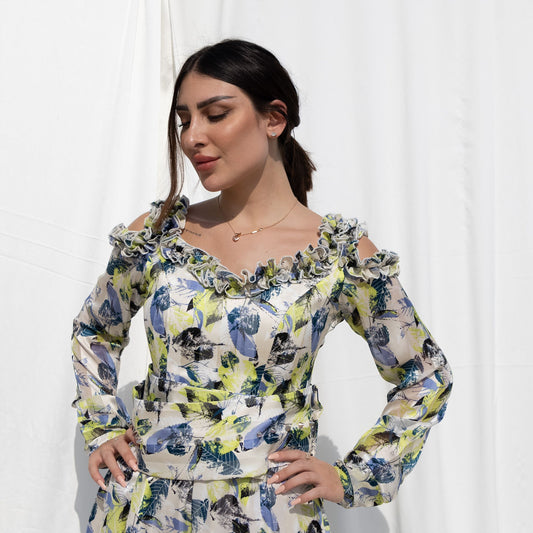 Jumpsuit comes with belt