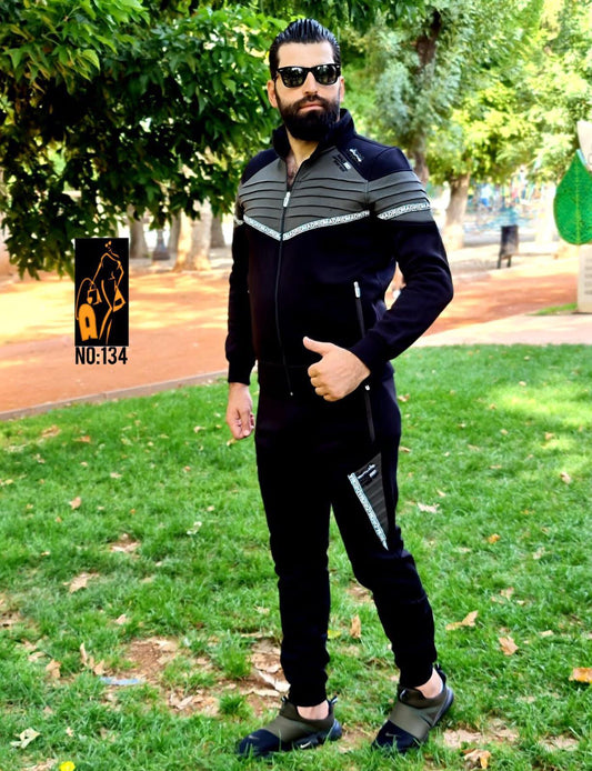 ملابس