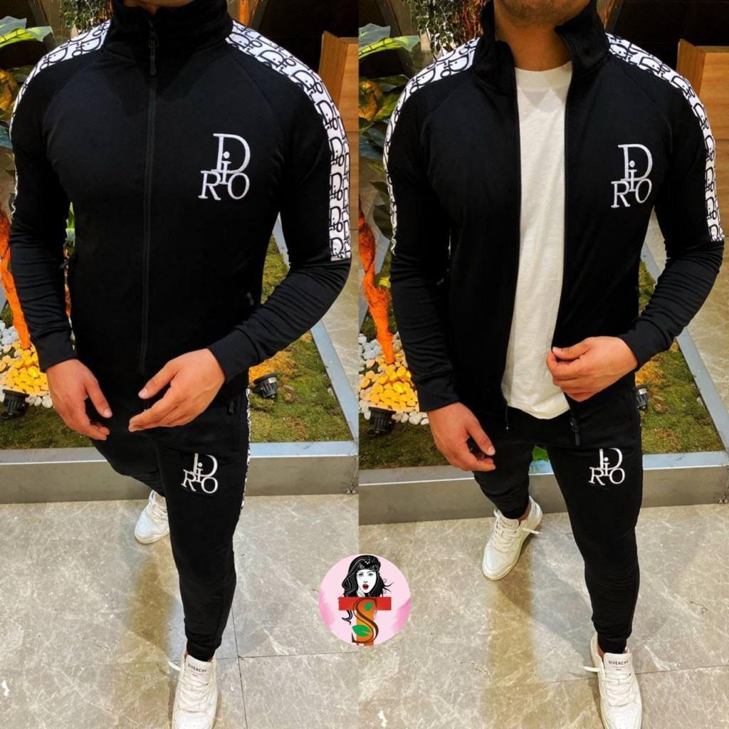 ملابس